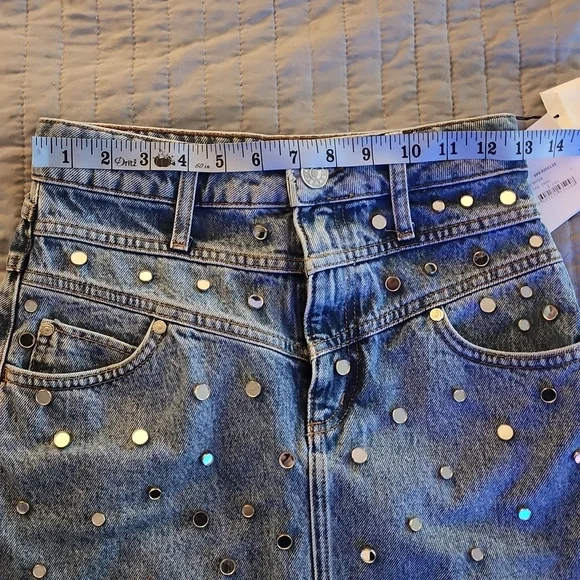 Beautiful Sandro Denim skirt - Picture 3 of 9